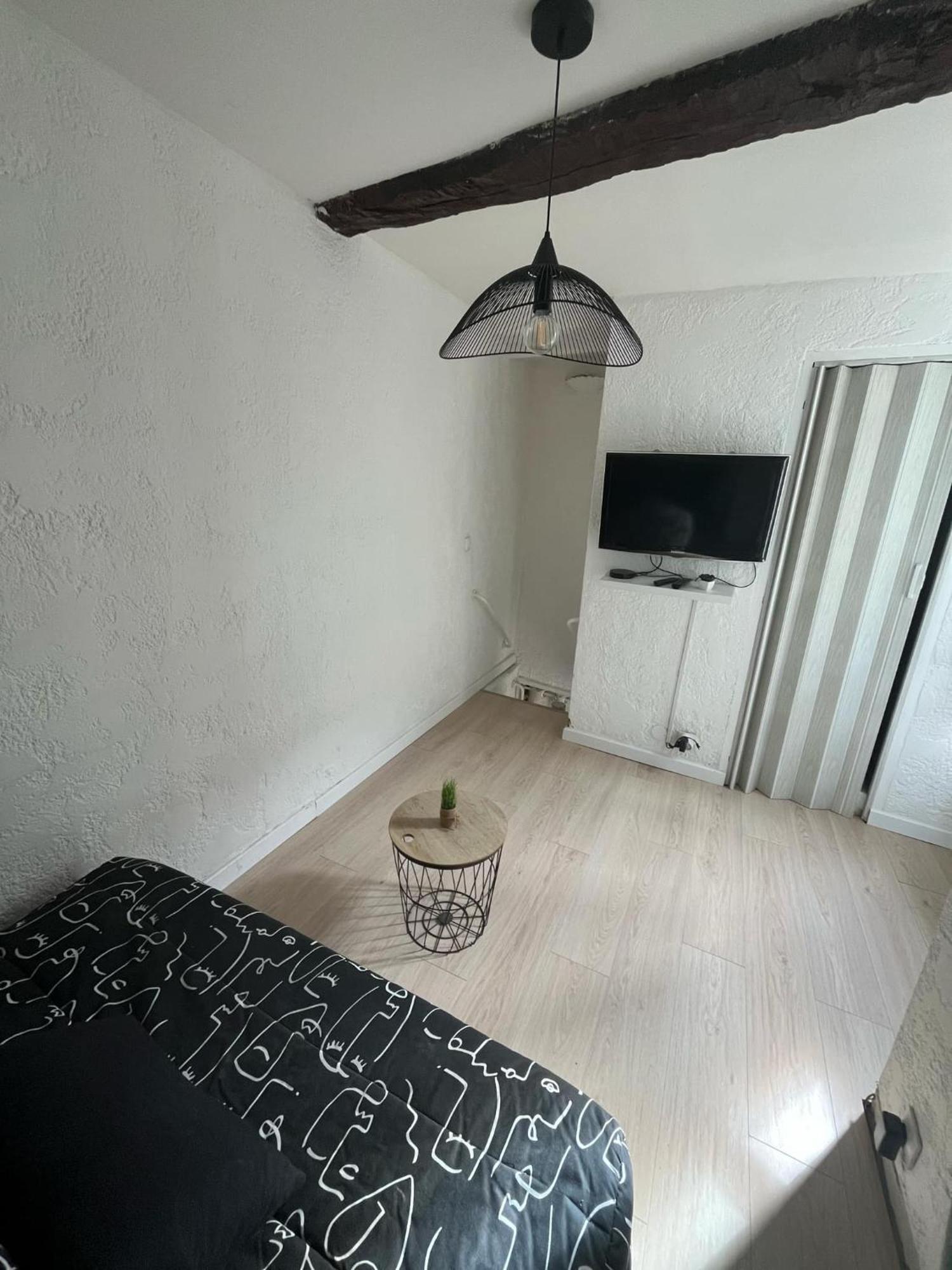 Studio En Duplex La Roquebrussanne Extérieur photo