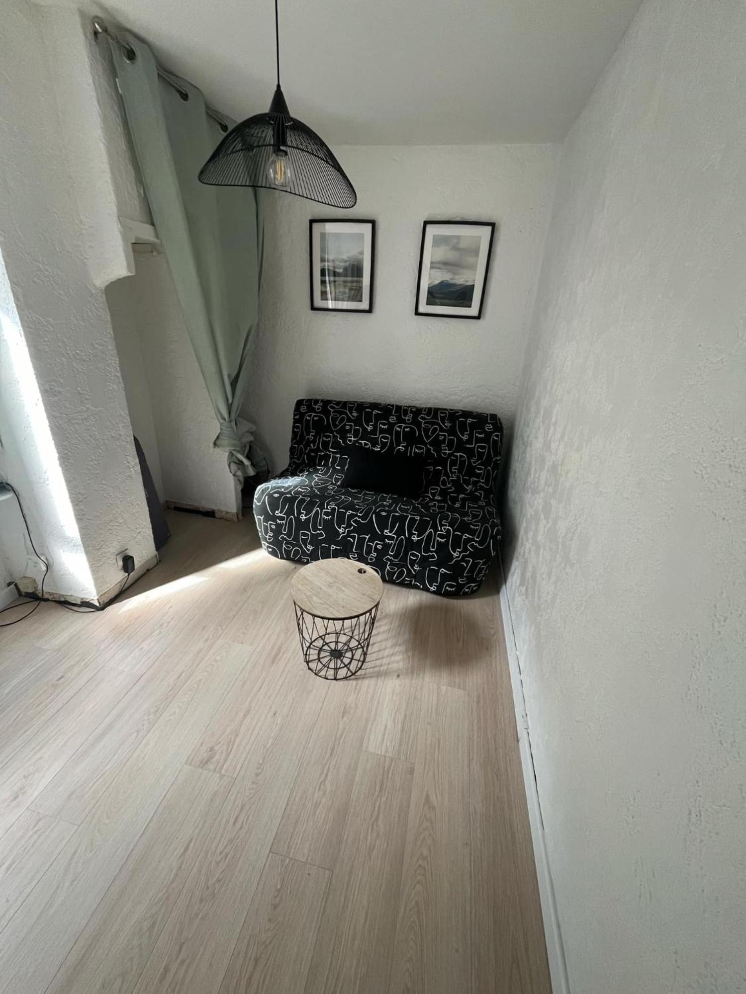 Studio En Duplex La Roquebrussanne Extérieur photo